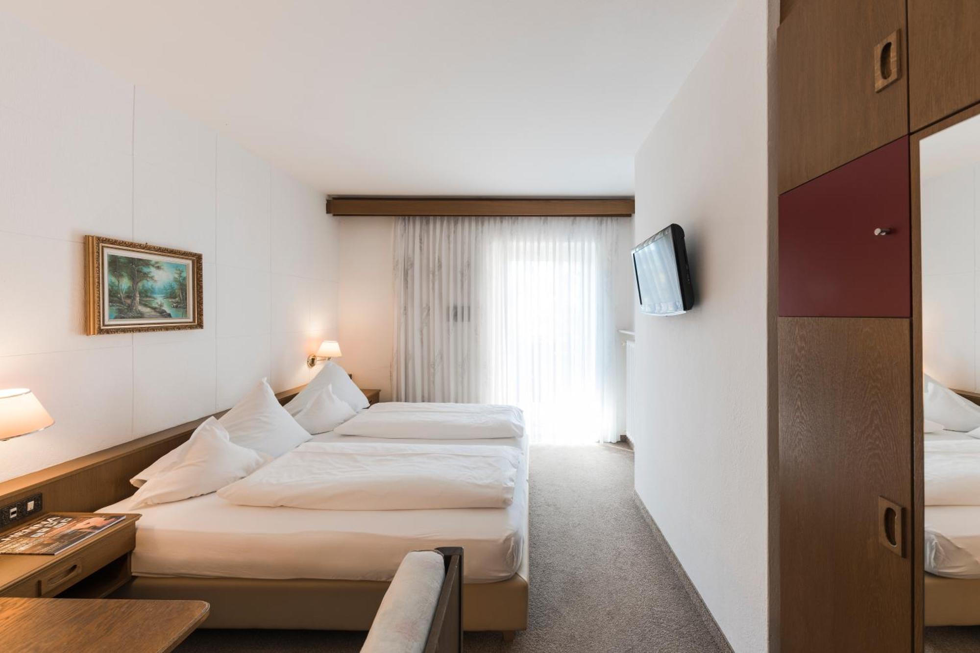 Pension Zum Burggraefler Скена Номер фото